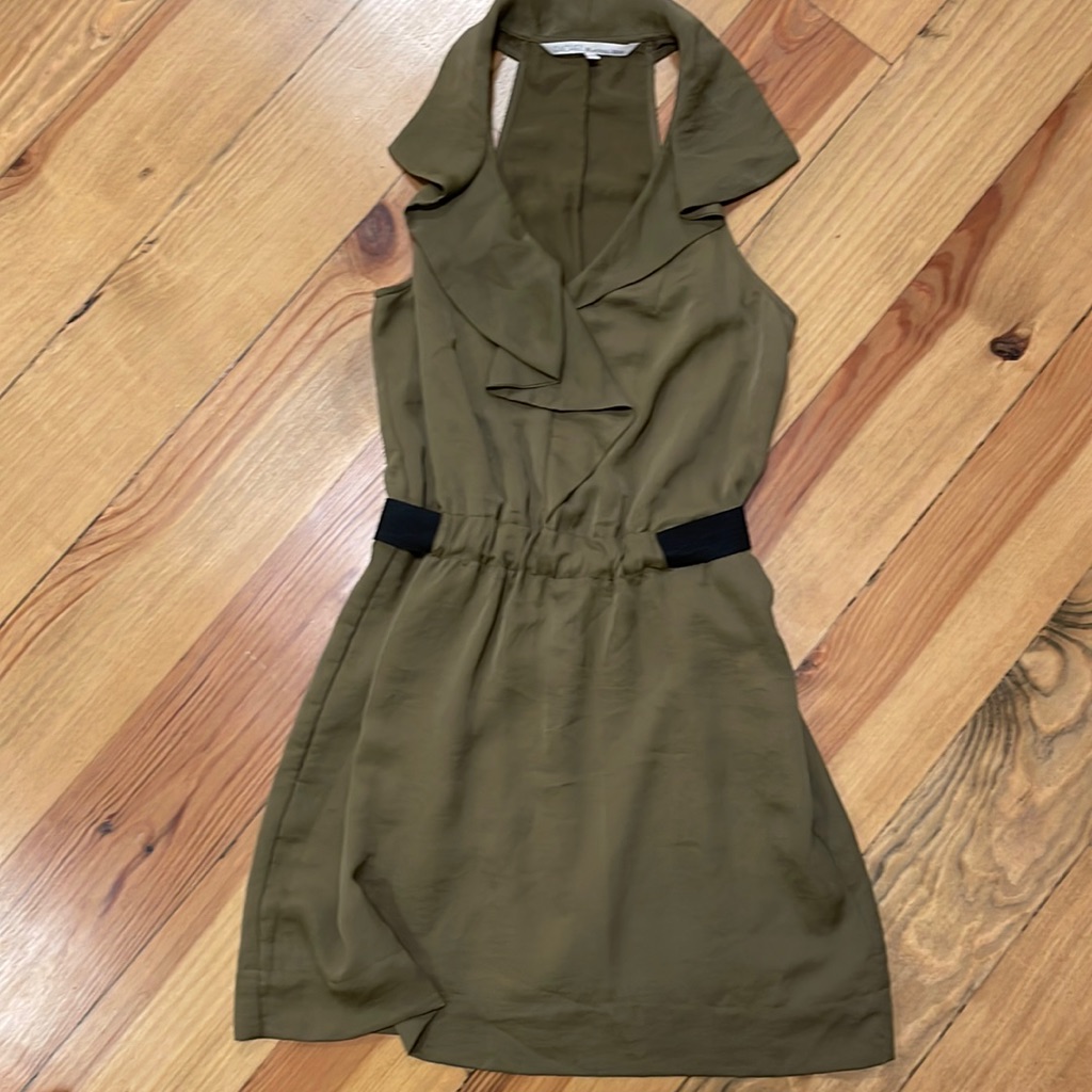 Rachel Rachel Roy Olive Green Ruffle Smocked Waist Sleeveless Mini Dress. Size 6